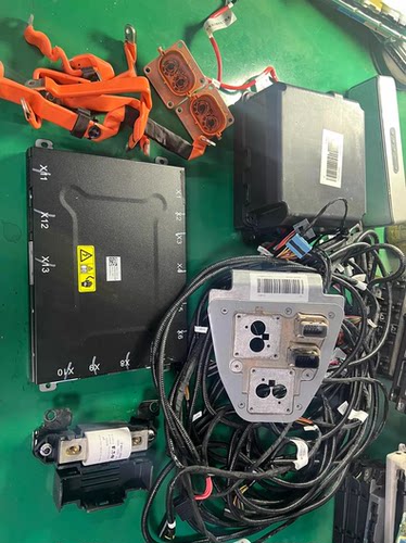 吉利帝豪Gse 宁德时代三元电池管理系统BMS BMU，高压总成BDU