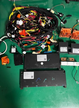 宝骏e300 鹏辉电源磷酸铁锂动力电池包，115V 226Ah 26度电。