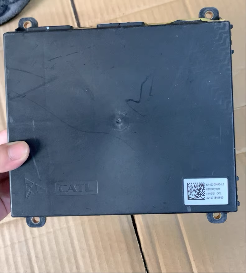 产品型号：EBP400，EVE/亿纬电池管理系统BMS。EBP400一体机。工