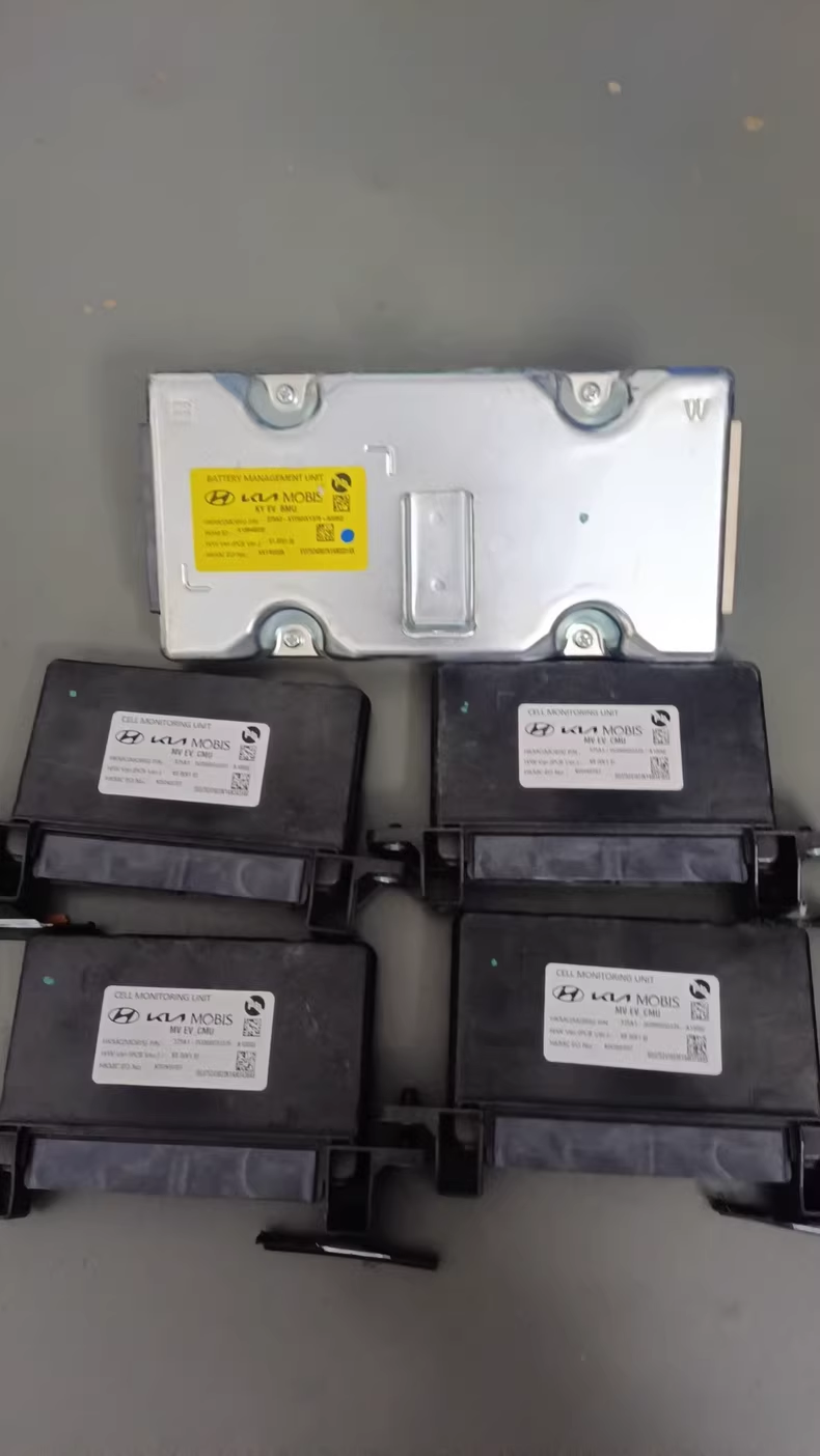 现代起亚汽车EV新能源电池包管理系统BMS，BMU。采集板CMU。