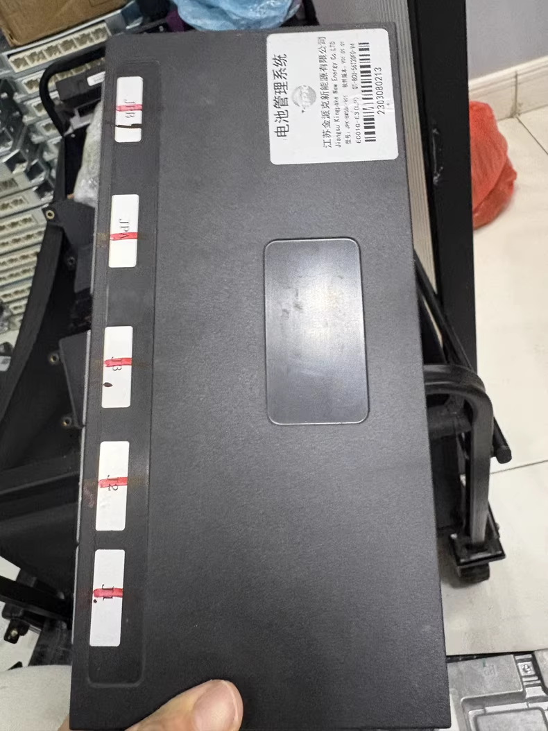 江苏金派克电池管理系统BMS，型号JKP-BMS04-V01，软件版本V01.01