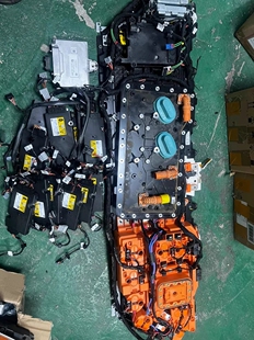 奔驰EQS 2023款 450+豪华版 电池包，型号LU Batterie Li-ion V