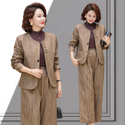 妈妈秋装套装2025新款中老年春秋气质西装外套贵夫人上衣两件套女