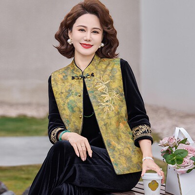 洋气妈妈装新中式提花马甲套装女2026新款中老年春秋金丝绒三件套