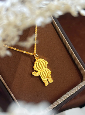 轻奢小众高级感cnc碎冰冰太空人宇航员吊坠精致沙金锁骨链送闺蜜