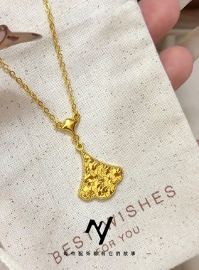 小红书爆闪cnc碎冰冰银杏叶吊坠项链女轻奢高级小裙子沙金锁骨链