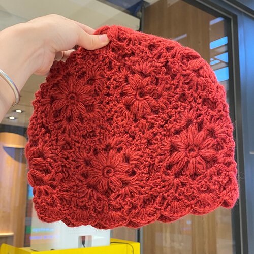 红色花朵双层针织包头帽子女秋冬