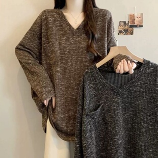 气质打底超大码 百搭小众款 上衣 T恤衫 300斤胖MM复古风纯色V领长袖