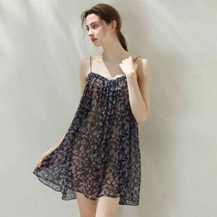 胖MM复古碎花吊带睡裙女2-300斤大码夏季性感薄款微透露背家居服