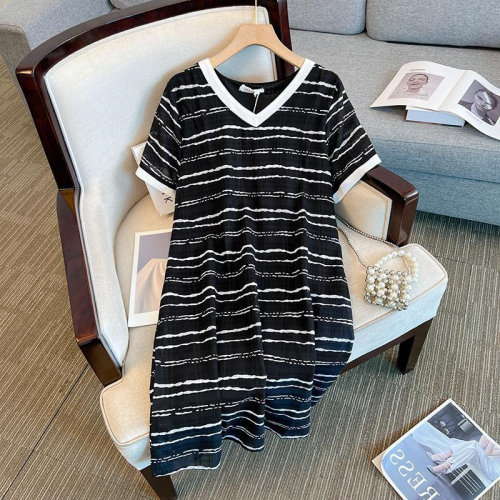 大码中长款遮肉短袖连衣裙夏女装