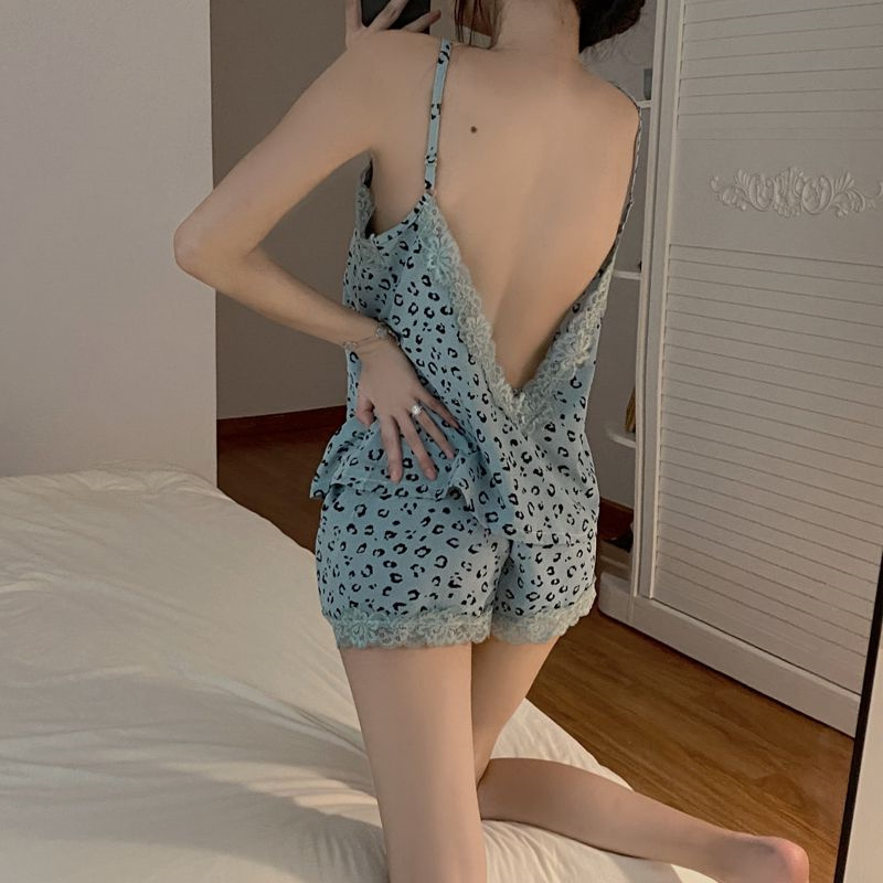 夏装新款胖mm300斤大码吊带露背薄款短裤蕾丝拼接性感两件套装女
