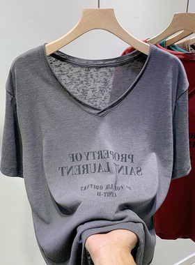 胖MM2-300斤特大码宽松显瘦薄款v领透气中长款遮肉打底短袖上衣女