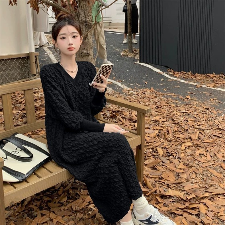 遮臀过膝女装秋冬款长袖直筒长裙