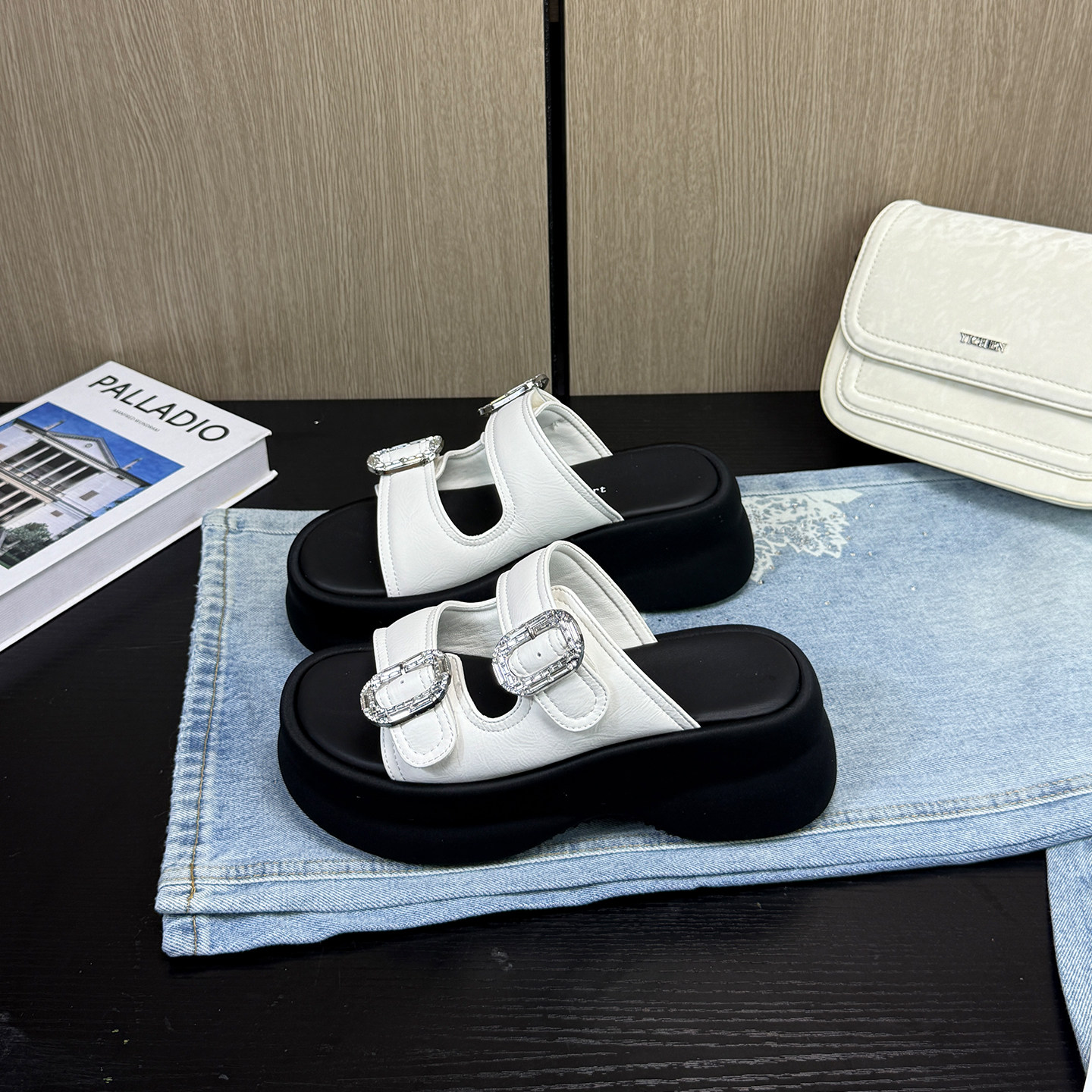 增高6cm水钻扣厚底女一字拖