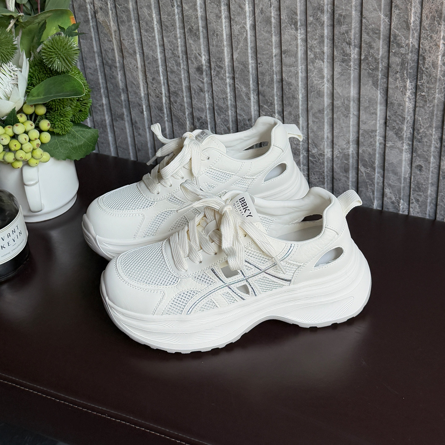 2026夏季新款网面透气厚底休闲运动老爹鞋女百搭白色系带跑步女鞋
