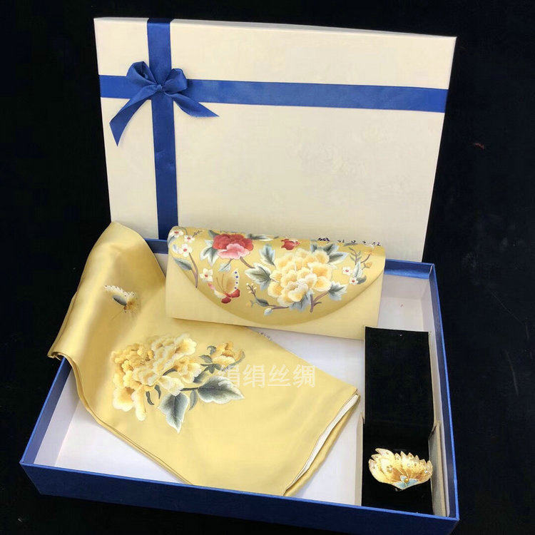 苏州刺绣绣花真丝围巾丝巾扣手