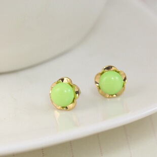 饰品欧比雅比时尚韩版秀气百搭梅花型耳钉耳环