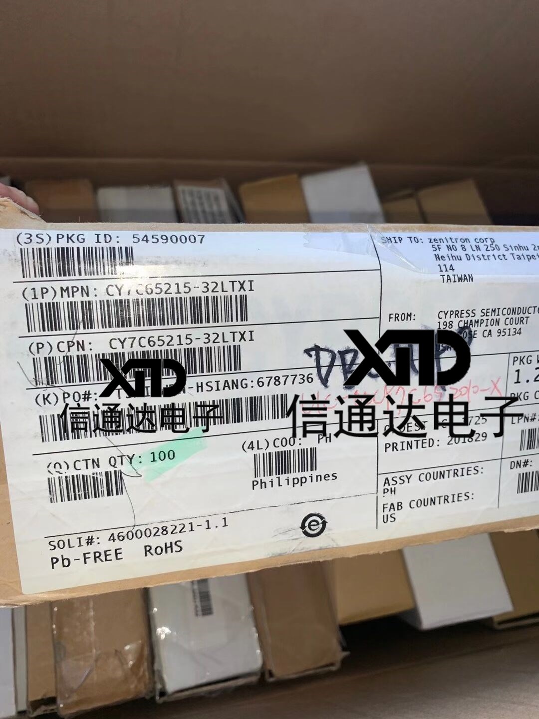 销售并回收CY7C65215-32LTXI  QFN32 IC USB TO SERIAL BRIDGE