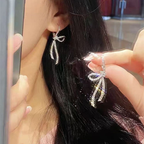 满钻蝴蝶结丝带耳环重工高级感