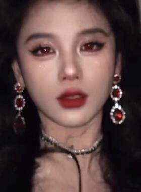 红色水滴钻石耳环女复古