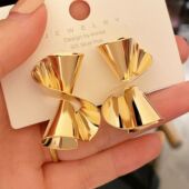 独特设计感金属冷淡风个性 耳环女2022年新款 潮气质小众高级感耳环