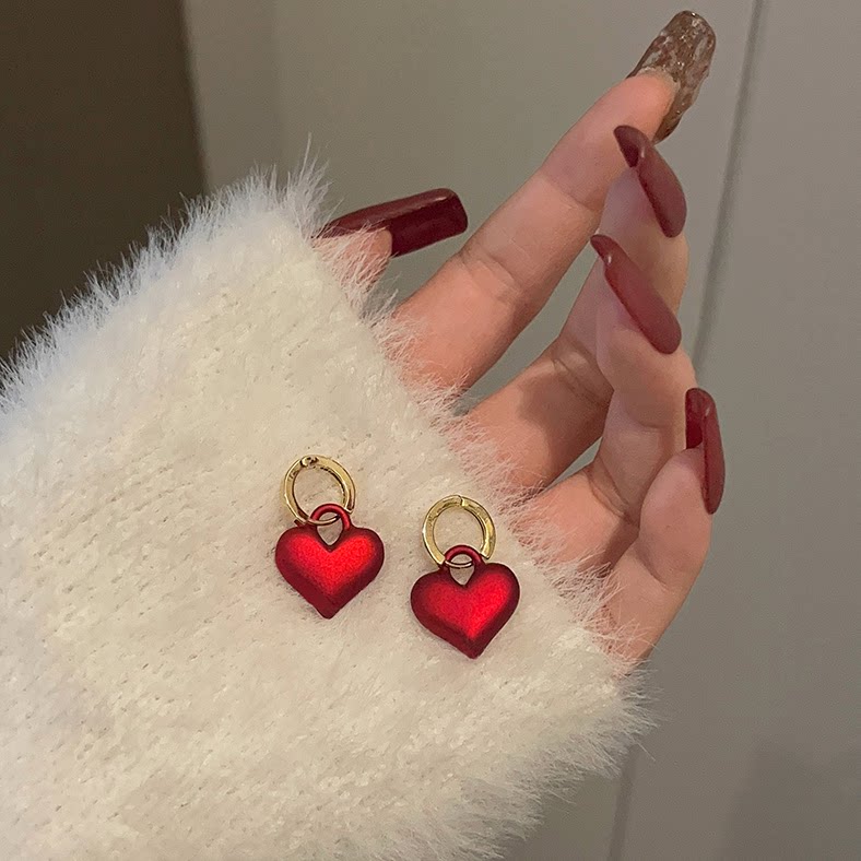 磨砂酒红色爱心耳环2021年新款潮冬季本命年过年耳饰女高级感饰品