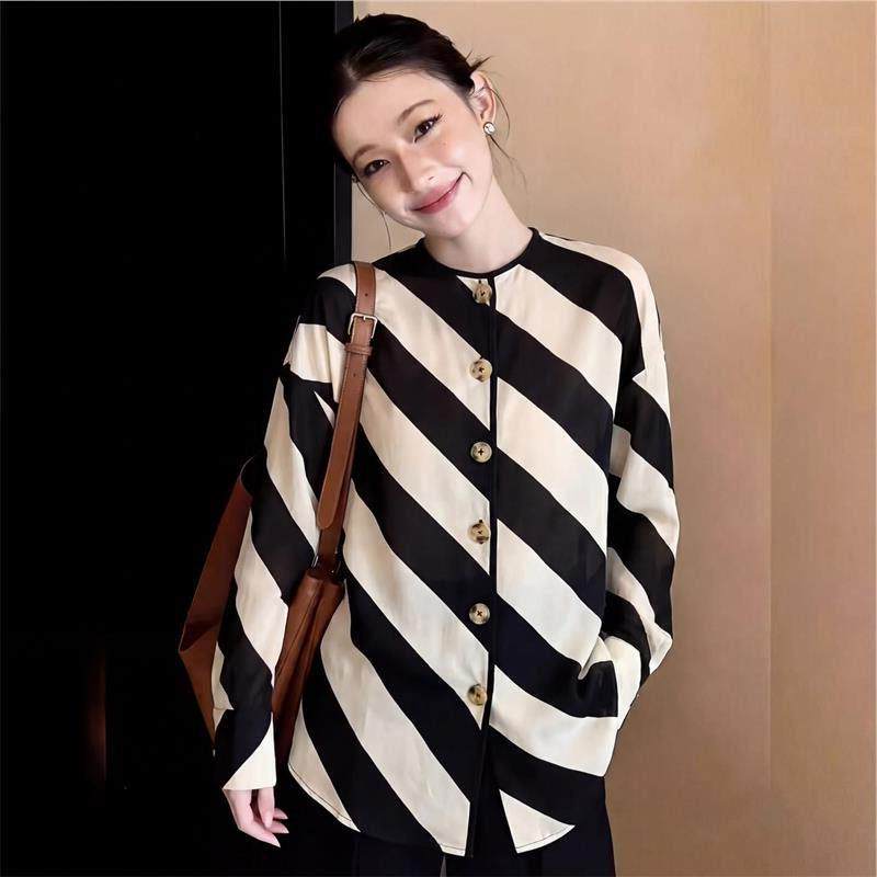 条纹圆领长袖衬衫女2026春季新款时尚百搭宽松显瘦休闲减龄上衣