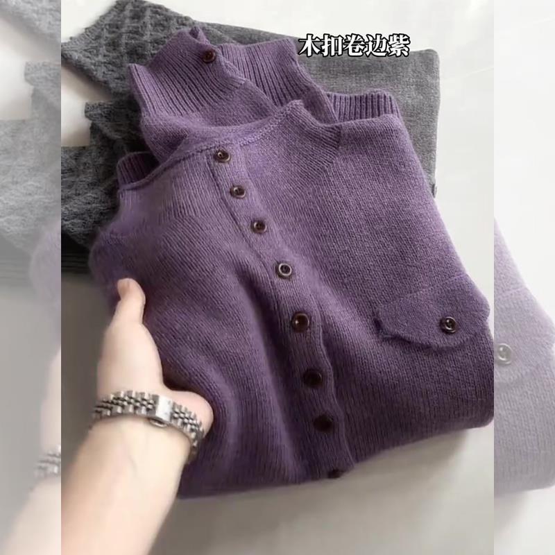 慵懒风高级感紫色半高领针织衫女2025冬季新款韩版单排扣百搭毛衣