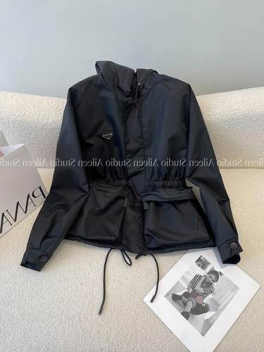 品牌折扣店商场撤回外贸原单清仓连帽抽绳高级感薄款冲锋衣外套女