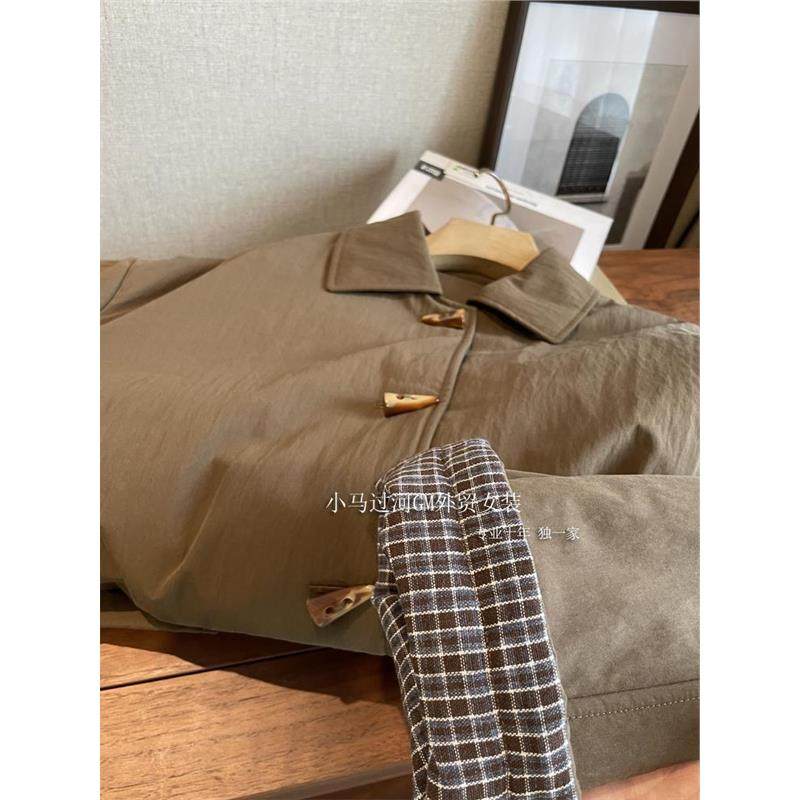 怒推！！尽显品质~R系工厂出巴恩风牛角扣翻边格纹袖驼绒服外套女