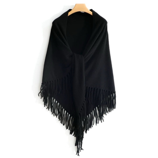 品牌折扣专柜撤柜外贸女装清仓流苏披肩手工编织羊绒围巾披肩斗篷