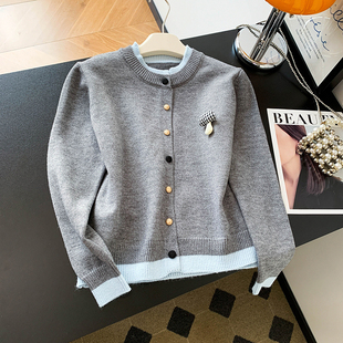 圆领短款 太美了 外套女春秋新款 撞色假两件针织开衫 毛衣 巨喜欢