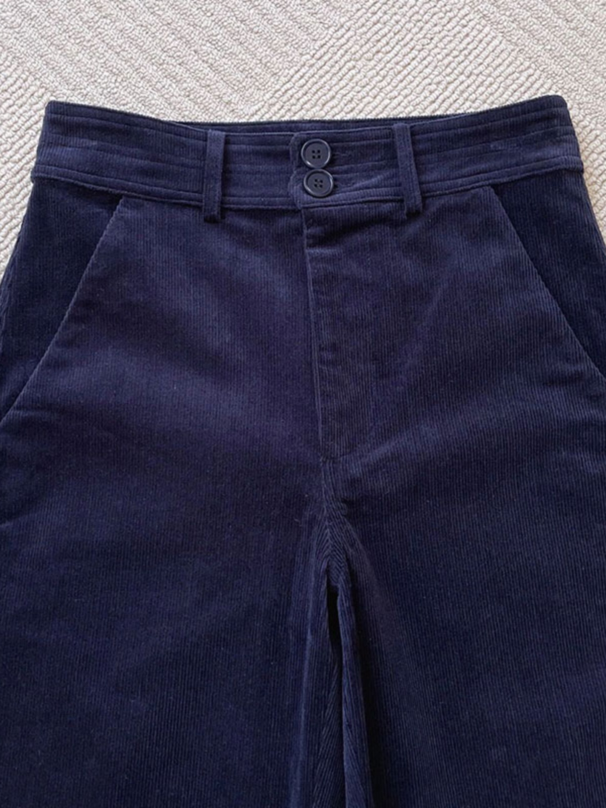 高端复古深蓝色直筒裤女2024法式小众设计感灯芯绒显瘦百搭休闲裤