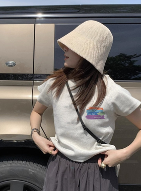 甜辣妹t恤上衣ins女款超火米灰色机能风正肩修身显瘦短袖夏季小衫
