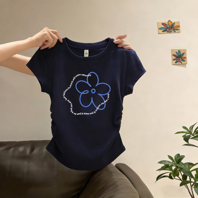 正肩短袖t恤女2026夏季小众设计感褶皱收腰圆领修身显瘦短款上衣