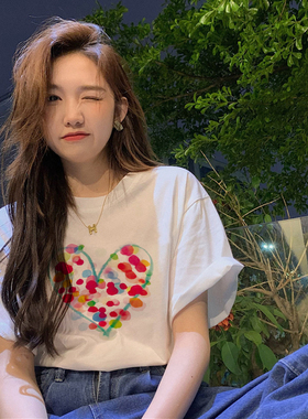 小个子爱心印花棉短袖t恤女正肩夏季宽松体恤套头漂亮白色上衣服