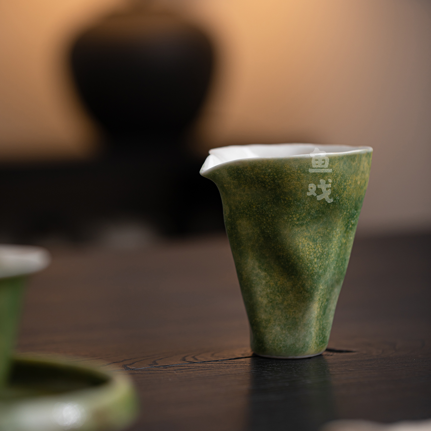 鱼戏志野烧窑变翡翠绿粗陶公道杯日式家用公杯泡茶匀杯分茶器茶海