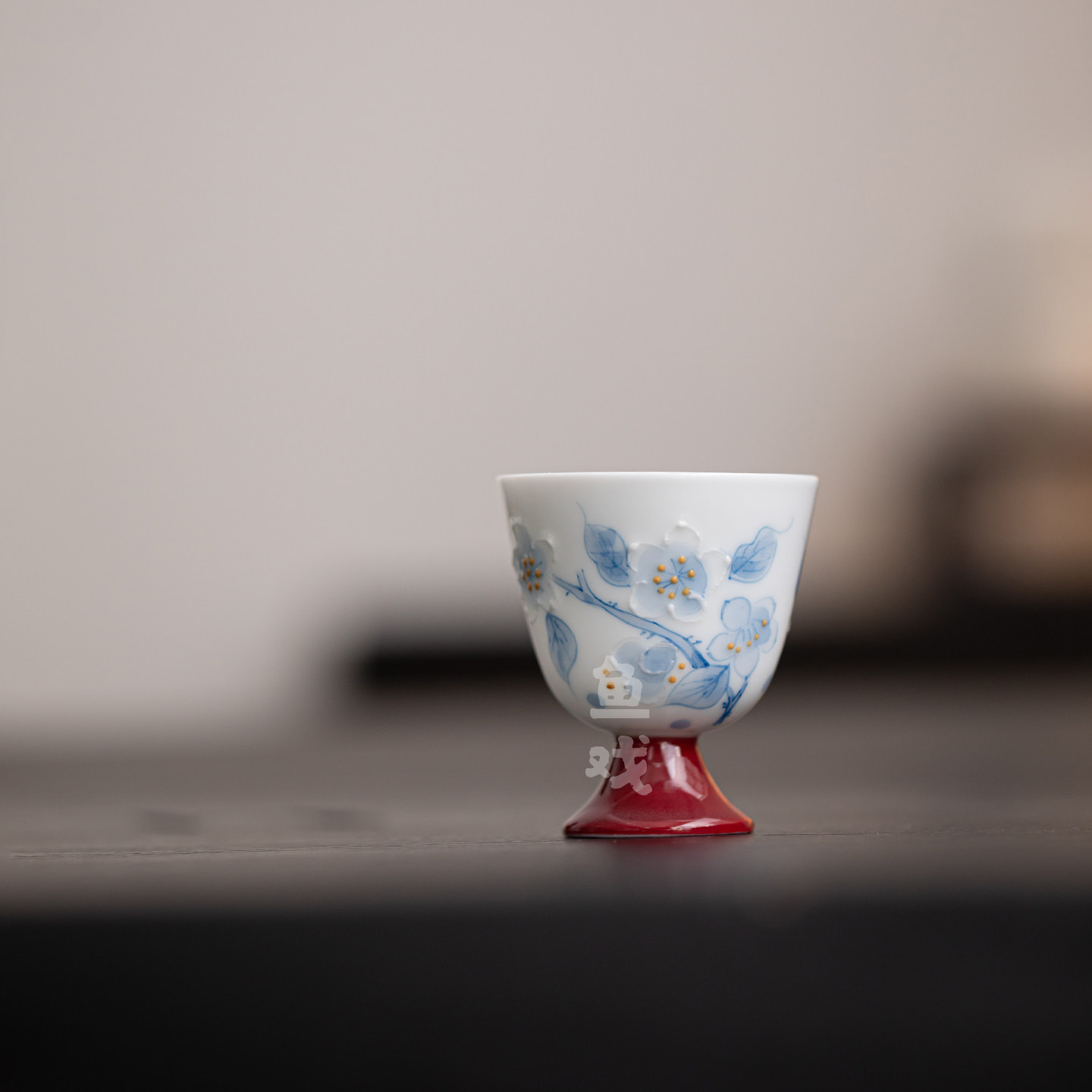 鱼戏有田烧手绘堆雕陶瓷茶杯主人杯高档家用女士品茗杯喝茶杯单杯,餐饮具,茶杯,淘宝优惠券,粉丝福利购,淘宝优惠卷