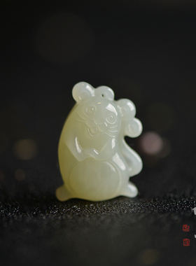 十二生肖和田玉吊坠