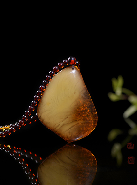 波罗的海琥珀带证书吊坠