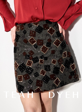 精致复古感拿捏！闪耀轻奢 小众高级感菱形格亮片刺绣半身裙女