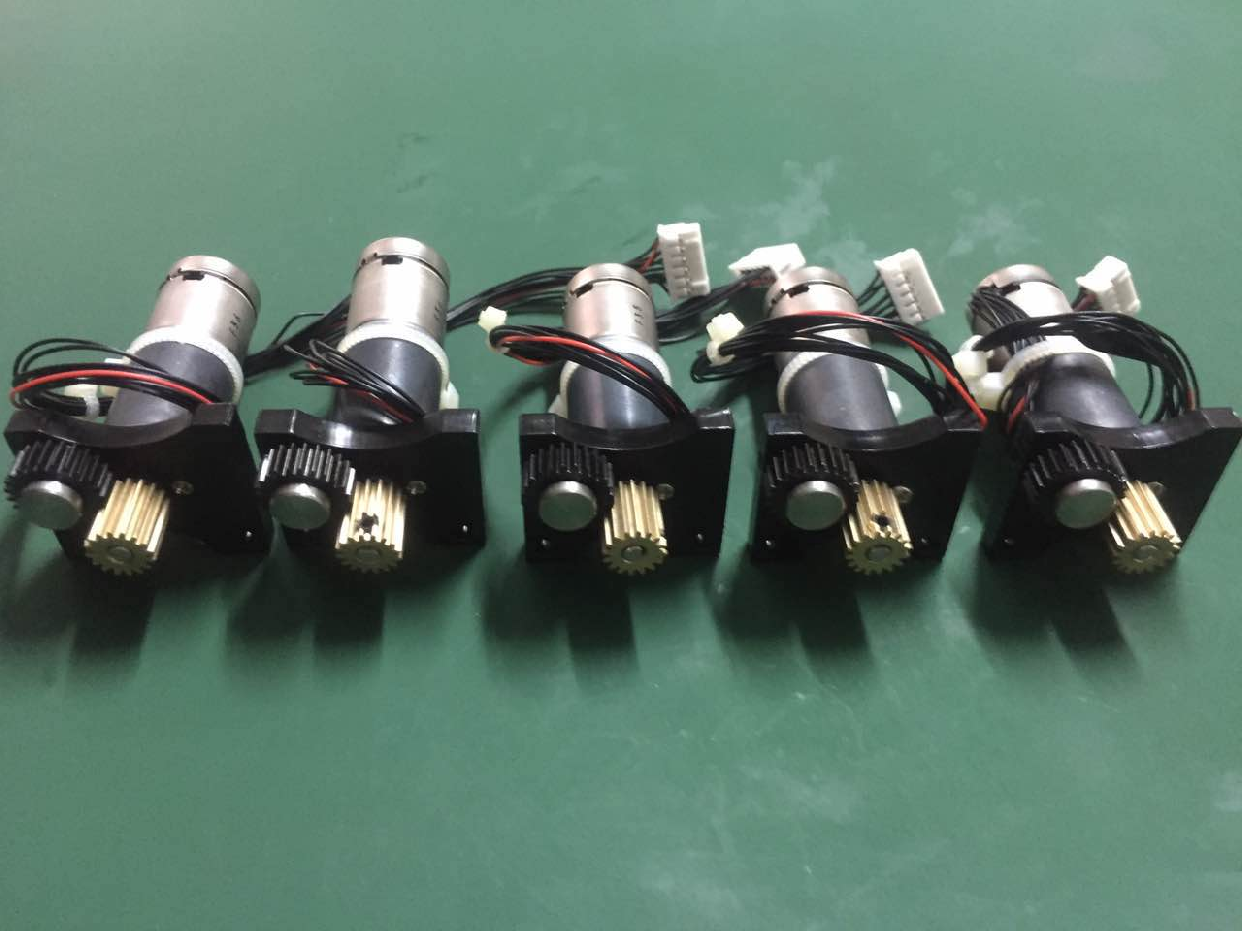 5UTR-M-0-02日本秋山印刷机墨斗电机墨键电机调墨电机质保一年