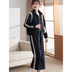 妈妈装宽松显瘦运动服套装2024秋冬新款中年休闲外套女洋气两件套