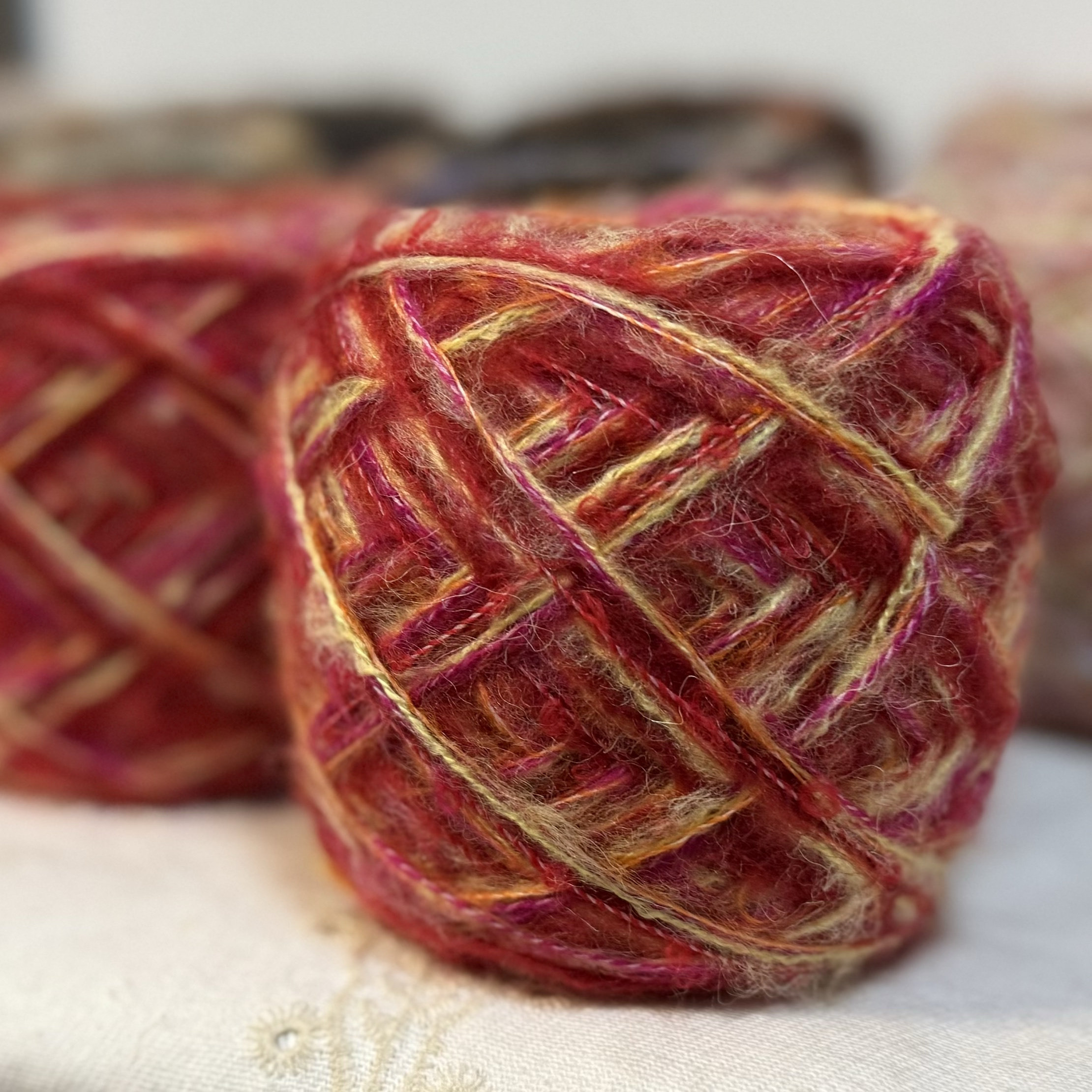 复古美拉德红色系油画感高比例羊毛钩针棒针包手帐衣围巾帽手混线,个性定制/设计服务/DIY,针织类定制/加工,淘宝优惠券,粉丝福利购,淘宝优惠卷