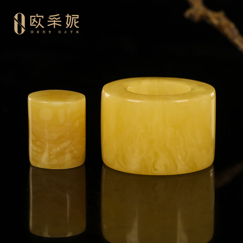 欧采妮天然琥珀鸡油黄蜜蜡扳指