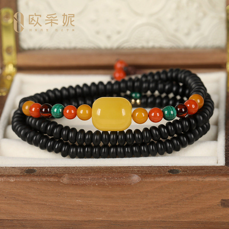 欧采妮天然蜜蜡吊坠珍藏骨瓷白