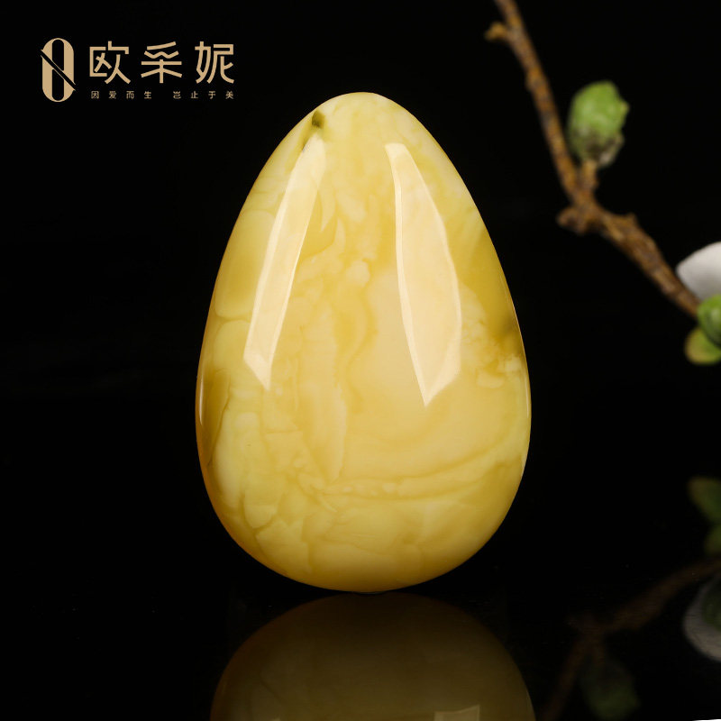 欧采妮白花蜜蜡大水滴吊坠无优化