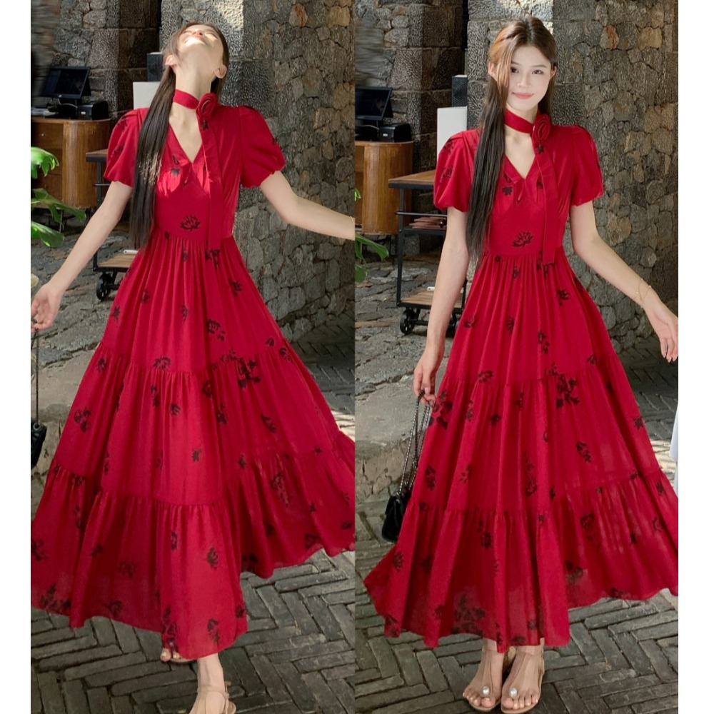 大码法式气质V领红色连衣裙女夏季胖mm高级感收腰遮肚显瘦长裙子