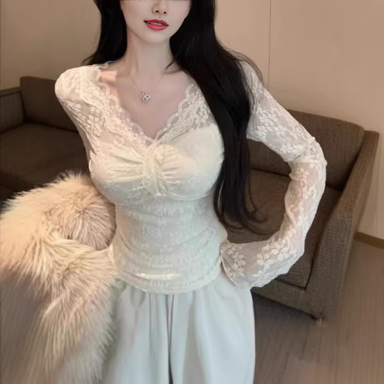 纯欲性感v领镂空上衣女设计感纯色小众秋冬小香风蕾丝打底衫内搭
