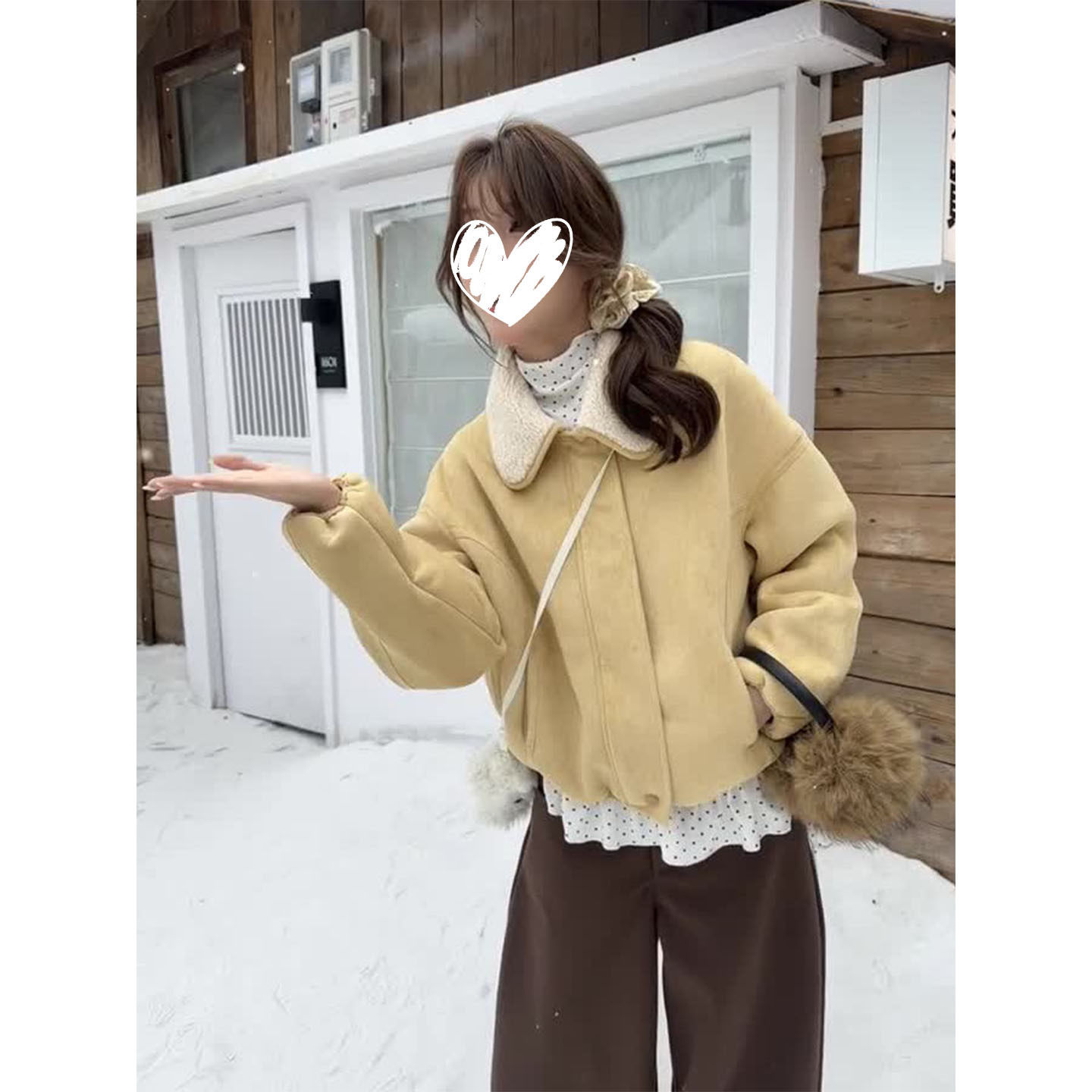 法式小众温柔风皮毛一体粉色翻领外套女2026冬季新款百搭加厚夹克